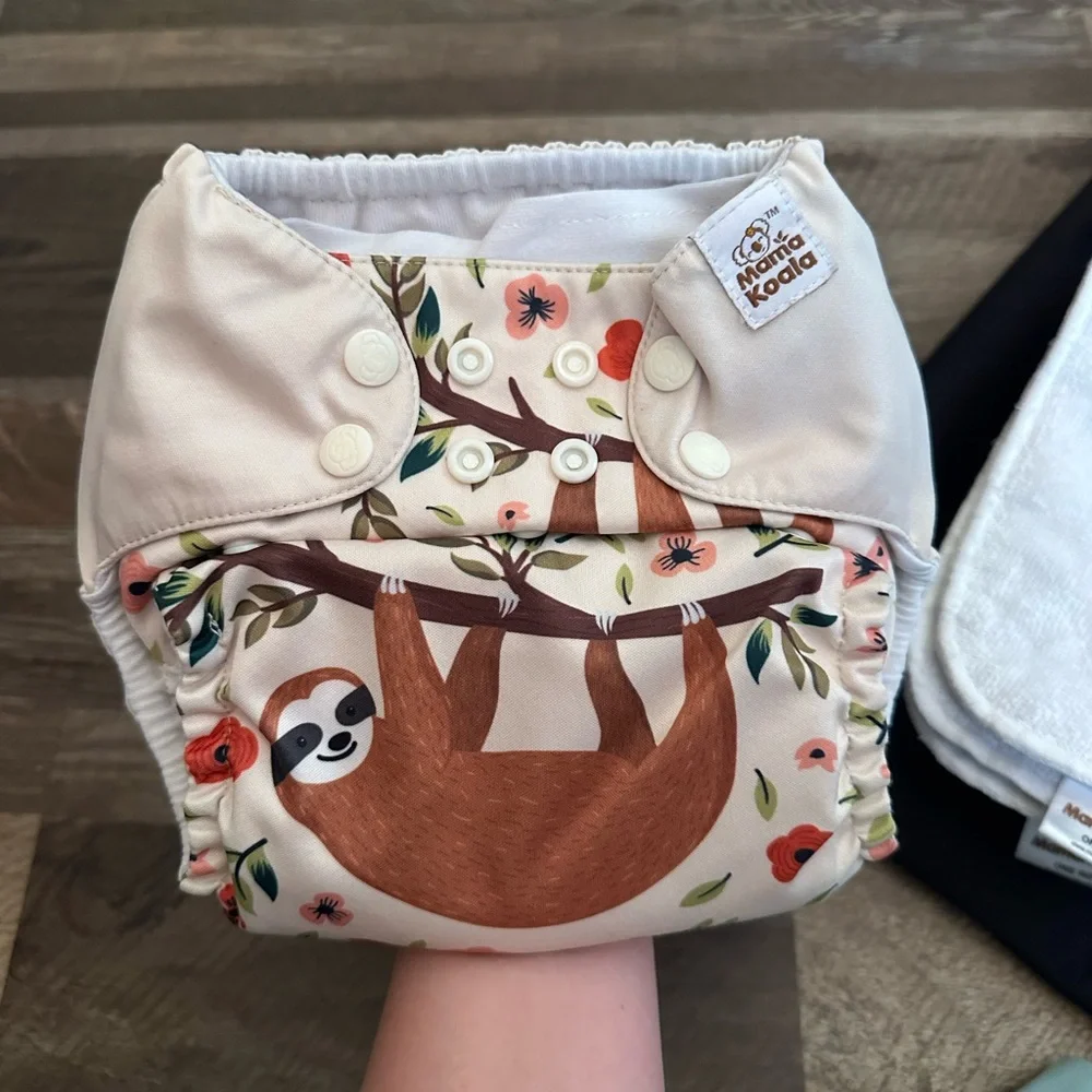 Reusable Cloth Diapers Set - Cream and Black - Picture 2 of 3
